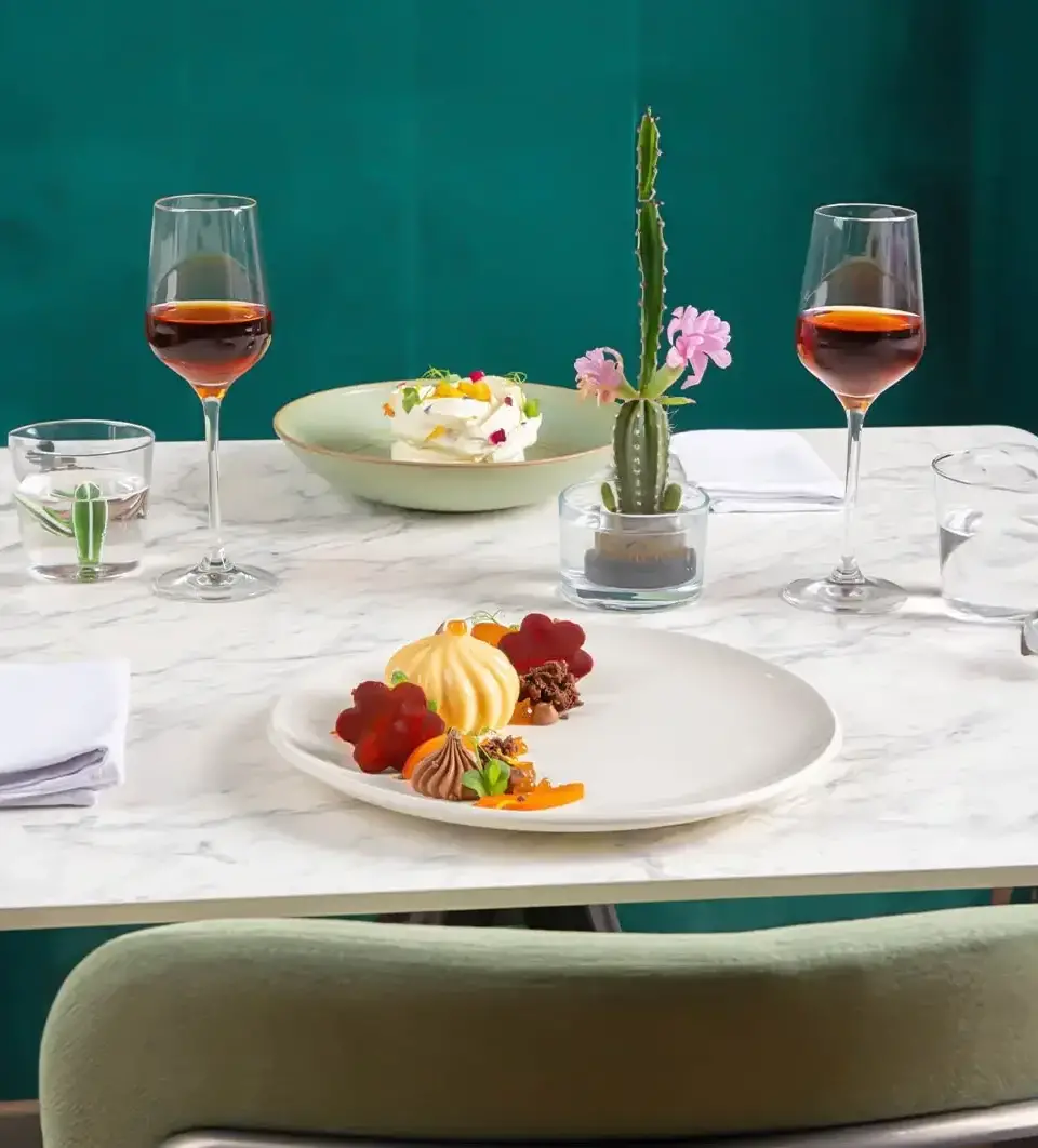 vegan vegetarian healthy fish brunch restaurant in Milan