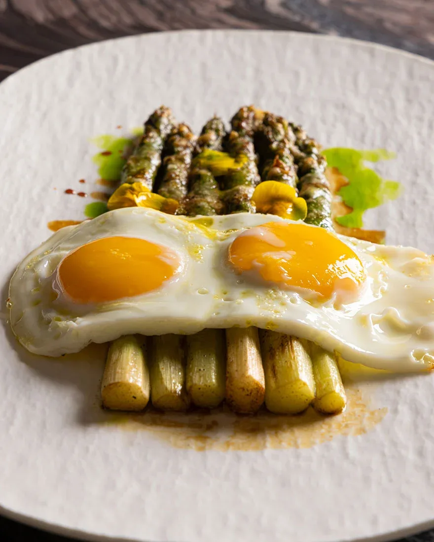 Green asparagus